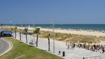 Una playa cerca