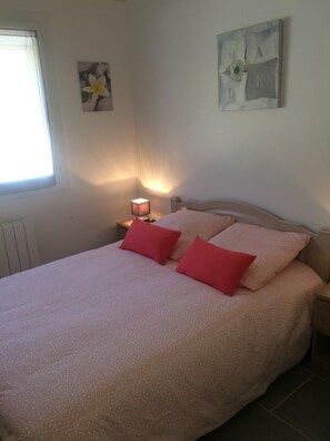3 dormitorios, tabla de planchar con plancha, wifi y ropa de cama