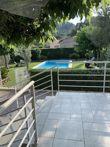 Beautiful villa with its private pool near Aix en Provence 