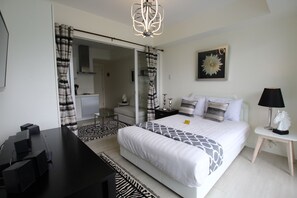 Condo, 1 Bedroom | 1 bedroom, in-room safe, iron/ironing board, free WiFi - Azure Positano 1506 Beach View (Parañaque)