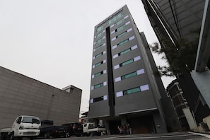 Front of property - Dongducheon Hotel The Gray (Dongducheon)