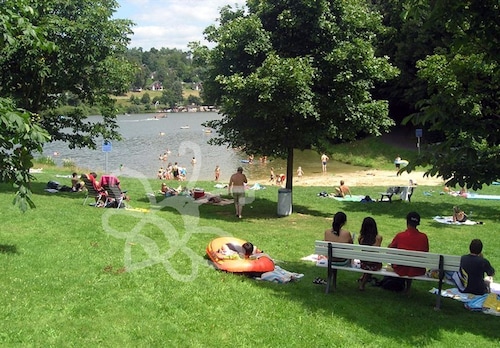Ferienhaus am Seepark Kirchheim, Hessen für Familien und Gruppen bis 6 Personen