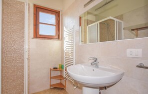 Shower - Gorgeous home in Campagnatico -GR- (Campagnatico -GR-)