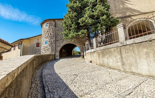 Enceinte de lâhĂ©bergement
