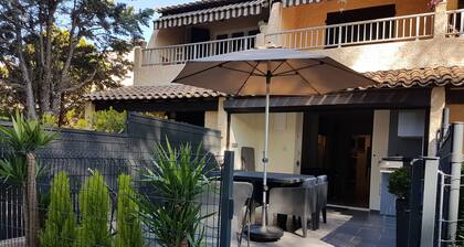 Studio Seaside at st cyr sur mer