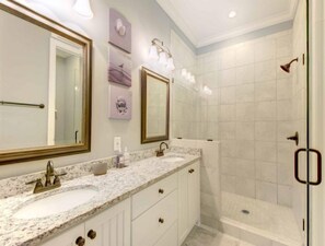 Shower, towels