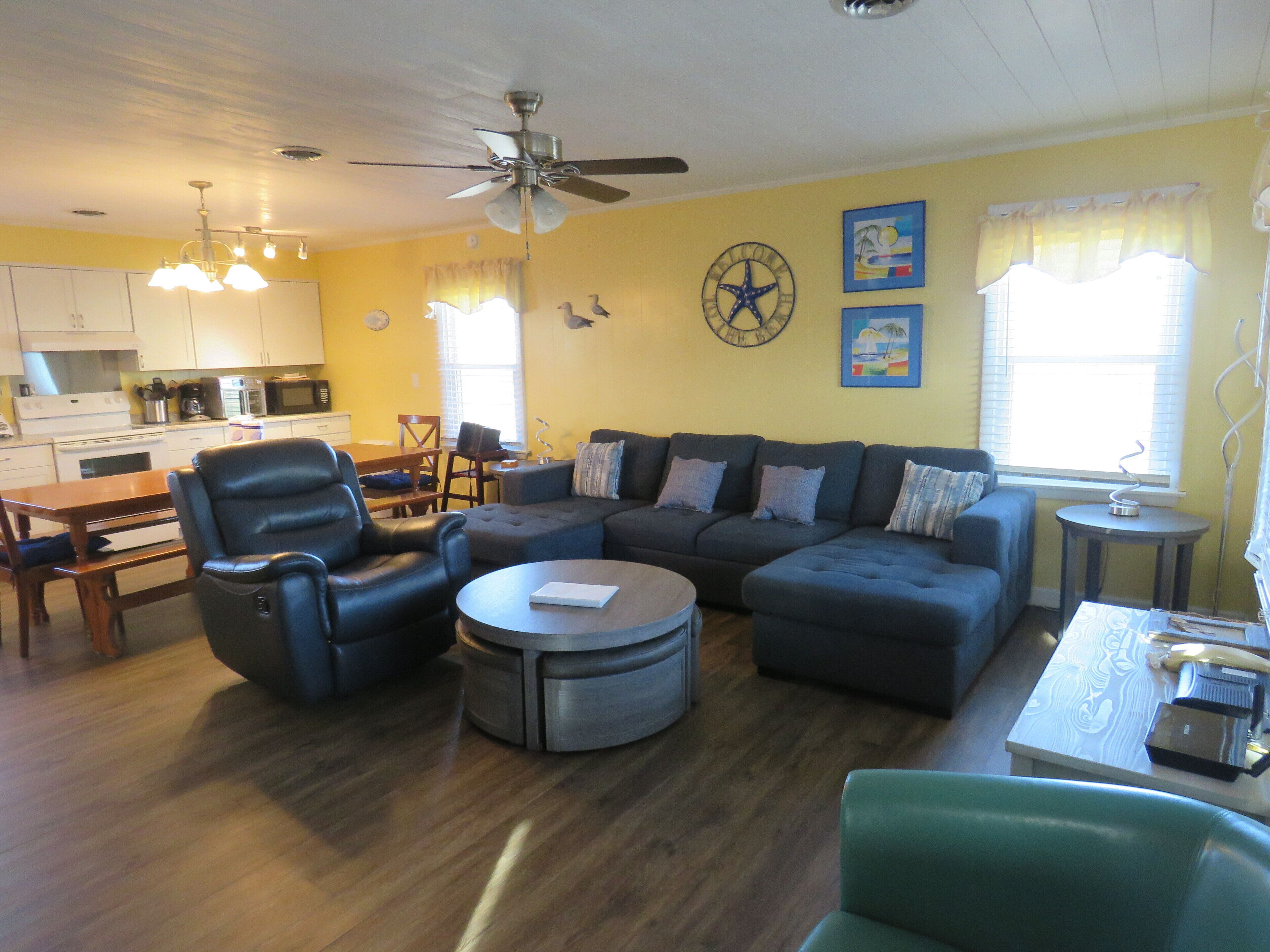 TV connectée, jeux vidéo, lecteur de DVD, livres