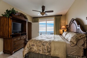 2 dormitorios, tabla de planchar con plancha, wifi y ropa de cama