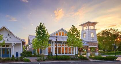 Bayside - Beach/Golf 4BR/3.5B+Enclosed Loft/Game Room - Backs to Private Pond