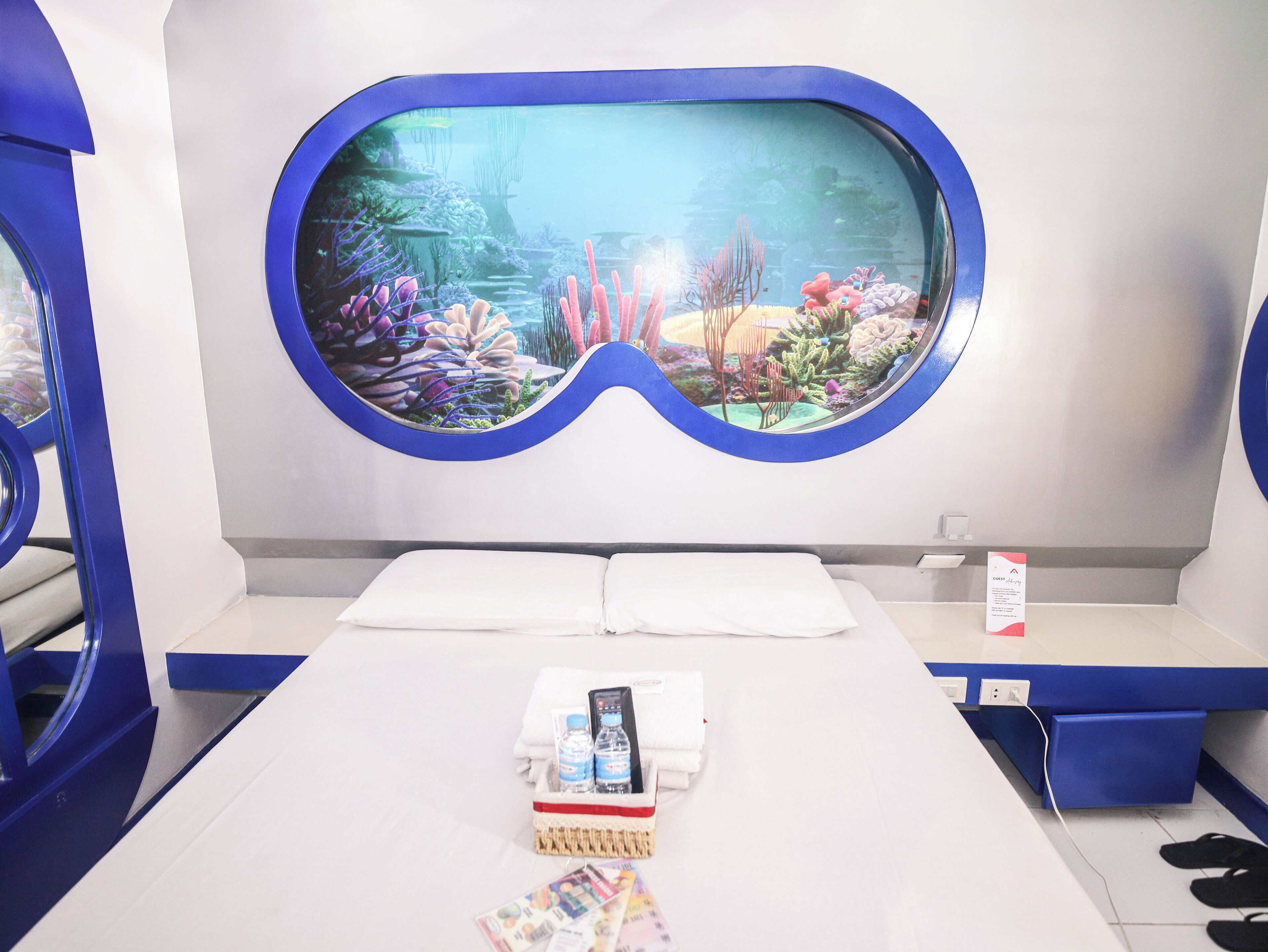 Bureau, Wi-Fi gratuit, draps fournis