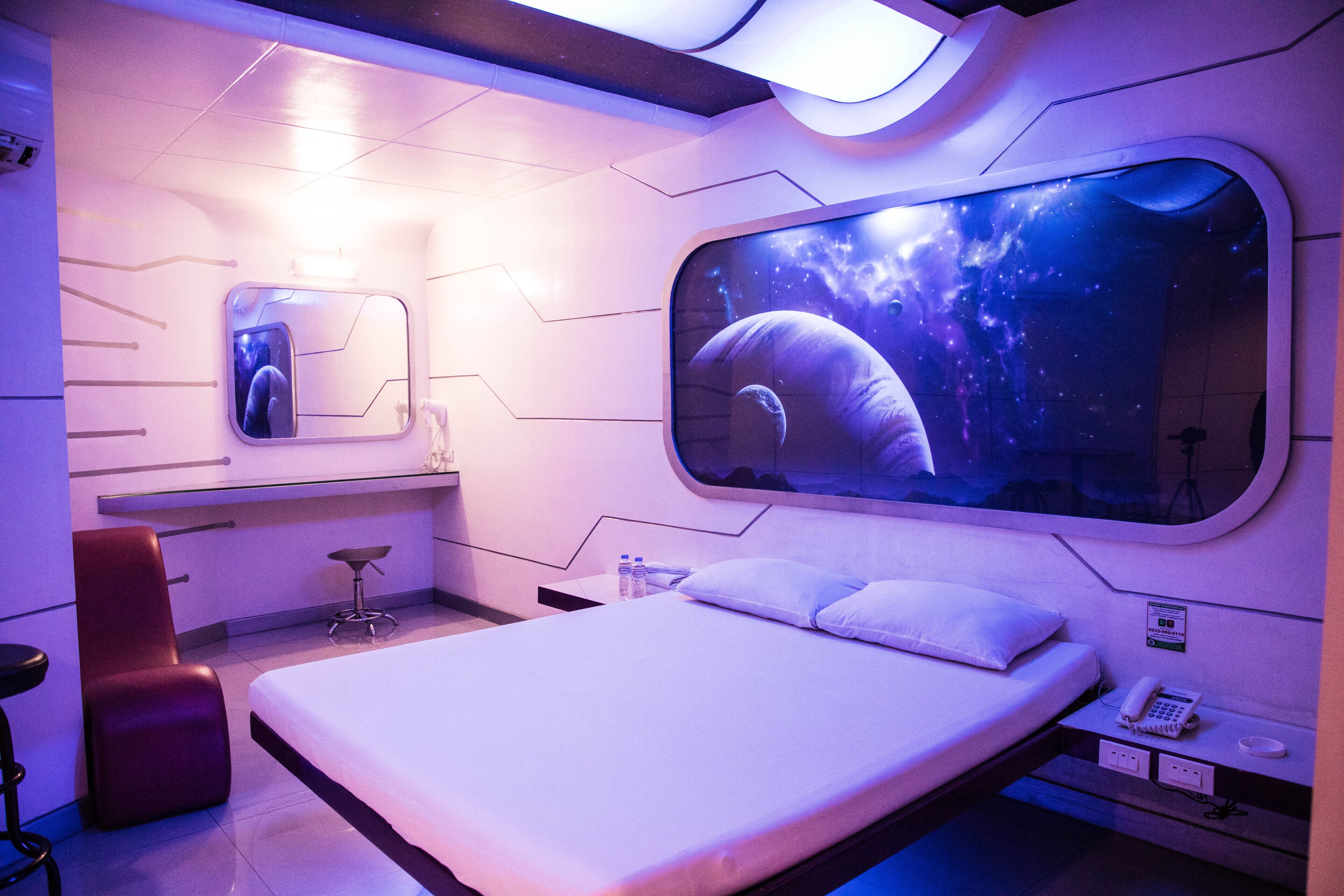 Phòng (VIP ) | Bàn, truy cập Internet không dây miễn phí, bộ trải giường 