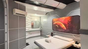 Desk, free WiFi, bed sheets