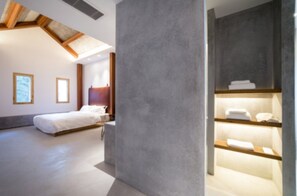 Työpöytä, pimennysverhot, silitysrauta/-lauta, ilmainen Wi-Fi