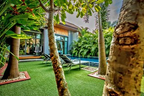 Luxury 2-Bedroom Private Pool Villa | Terrass/Patio