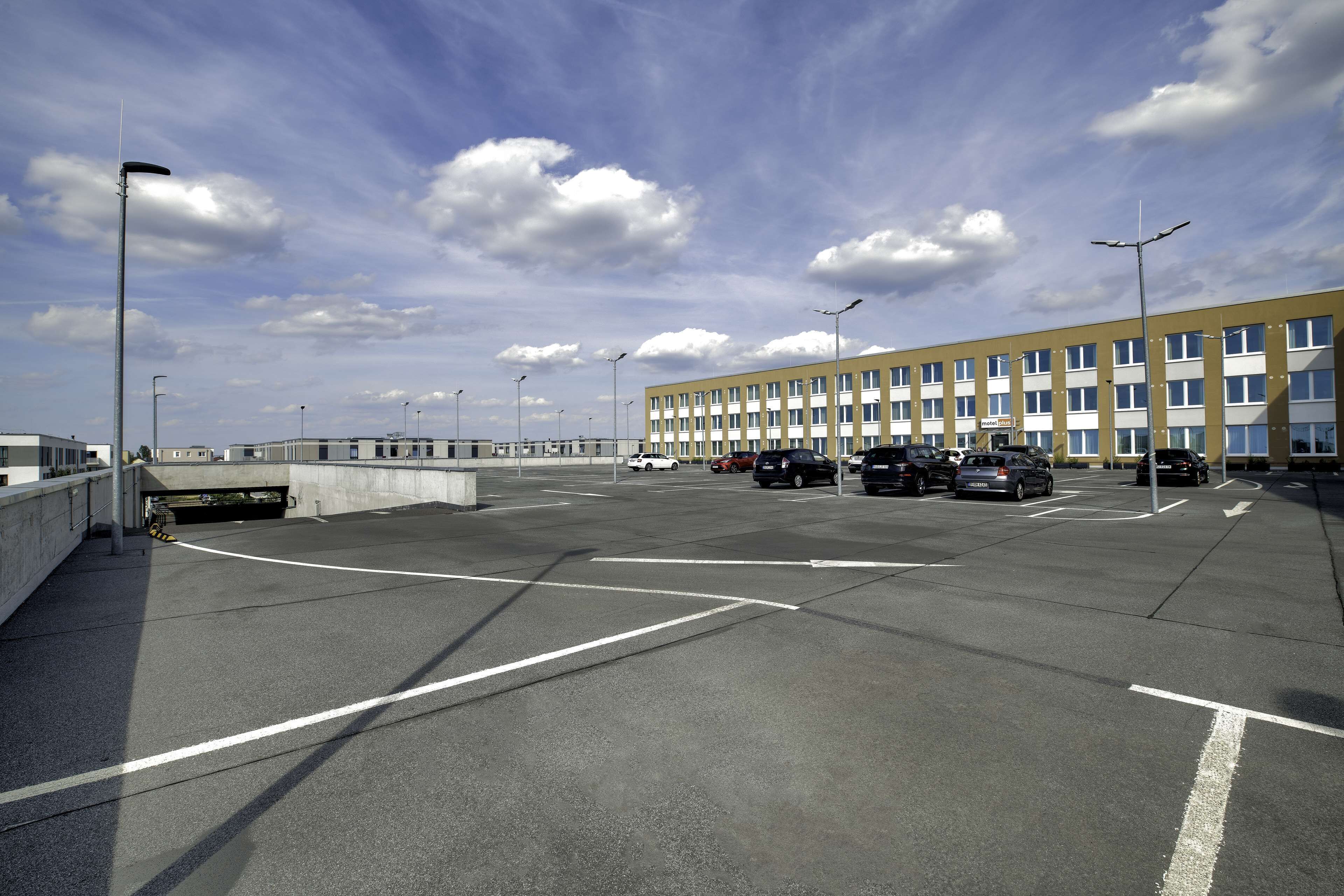 self-parking (surcharge) 10 per night