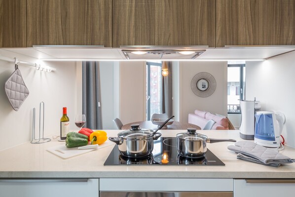 Fridge, microwave, oven, dishwasher