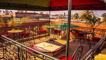 Spécialités Cuisine locale et internationale