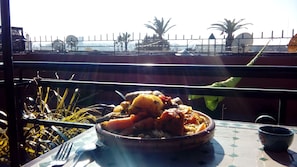 Breakfast, lunch and dinner served - Riad La Porte Du Bouregreg (Salé)