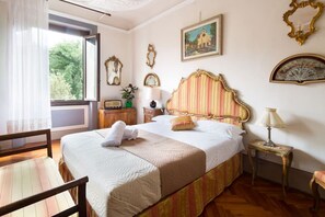3 chambres, fer et planche à repasser, Wi-Fi, literie fournie