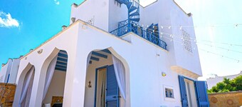 Villa Teresa Elegant & Relaxing vacation home with private hydro spa pool