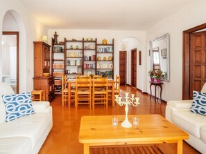 TV, fireplace, stereo - House with private pool , garden and free wifi.HUTG-000983 (l'Escala)