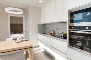 Fridge, microwave, oven, dishwasher