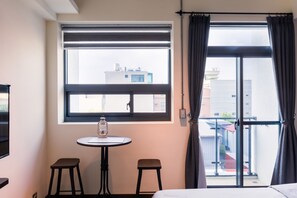 Comfort Double Room, 1 Queen Bed (K401) | Down comforters, desk, blackout drapes, soundproofing - Tainan Anping High Chill B&B (Tainan)