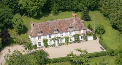 Kleines Herrenhaus aus dem 18. Jahrhundert in der Nähe von Deauville