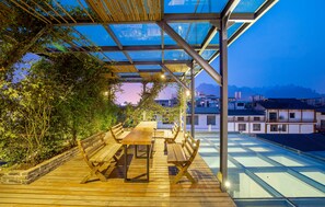 Family Suite, 1 Bedroom, Bathtub | Terrace/patio