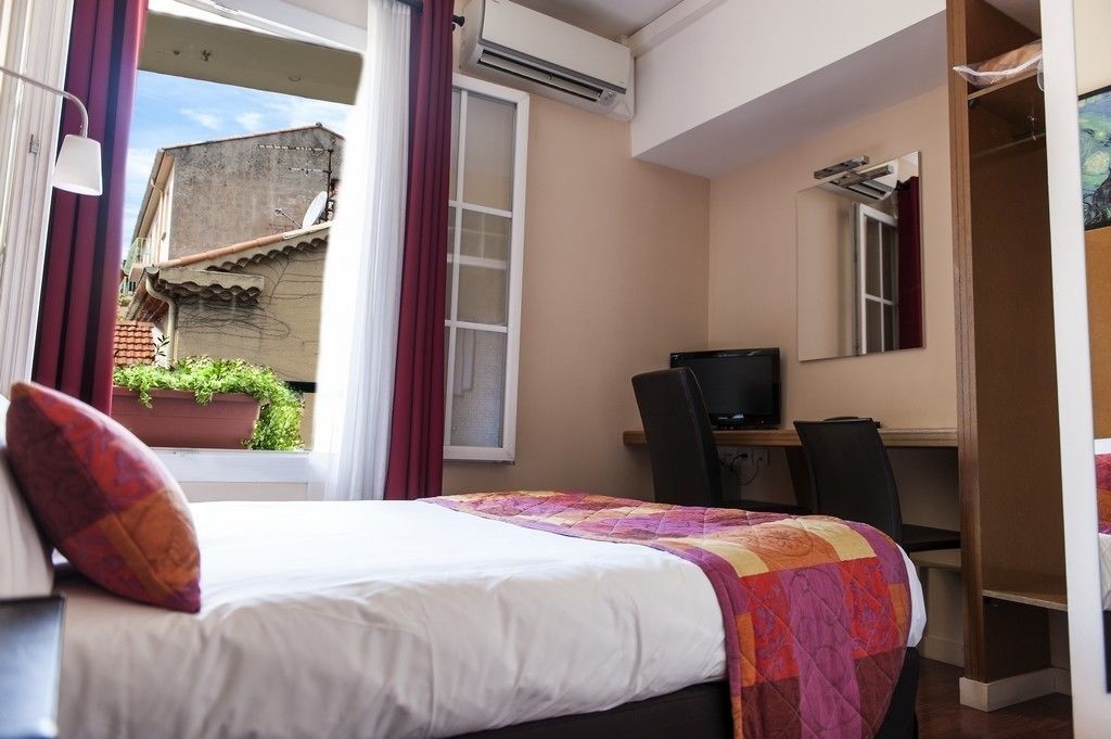 premium bedding, desk, soundproofing, iron/ironing board