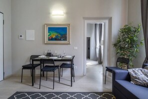 Dining - Beccaria Suite BRAND-NEW 2-bedroom apartment (Firenze)