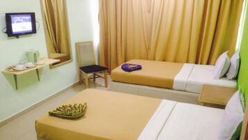 Twin Room | Iron/ironing board, free WiFi, bed sheets