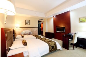 Deluxe Twin Room | Desk, blackout drapes, free WiFi, bed sheets - Jingxi International Hotel (Zhangjiajie)