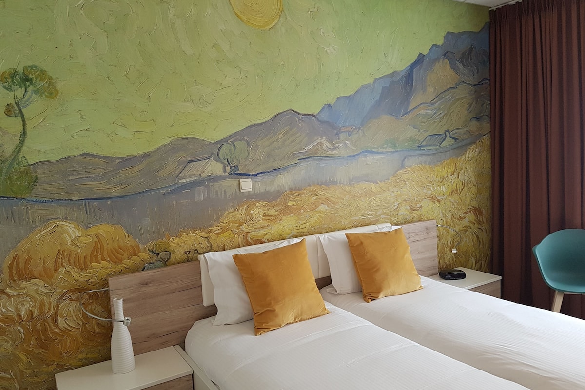 comfort double room | premium bedding, minibar, in-room safe, desk