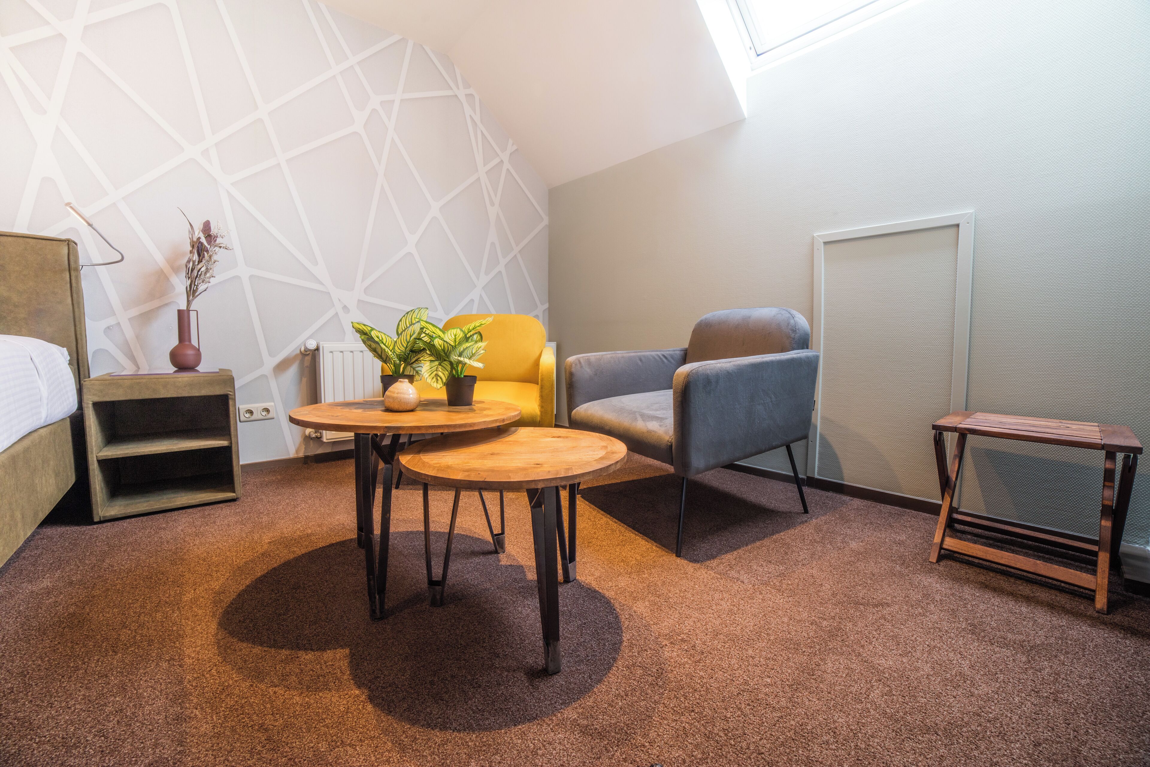 comfort double room, 1 king bed, bathtub | premium bedding, minibar, in-room safe, desk