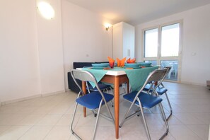 Wohnzimmer | Flachbildfernseher