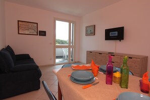 Wohnzimmer | Flachbildfernseher