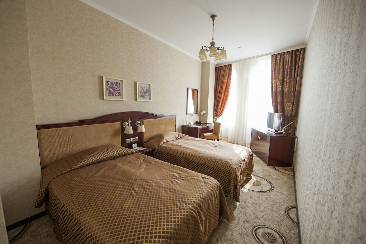 1 chambre, minibar, coffres-forts dans les chambres, bureau