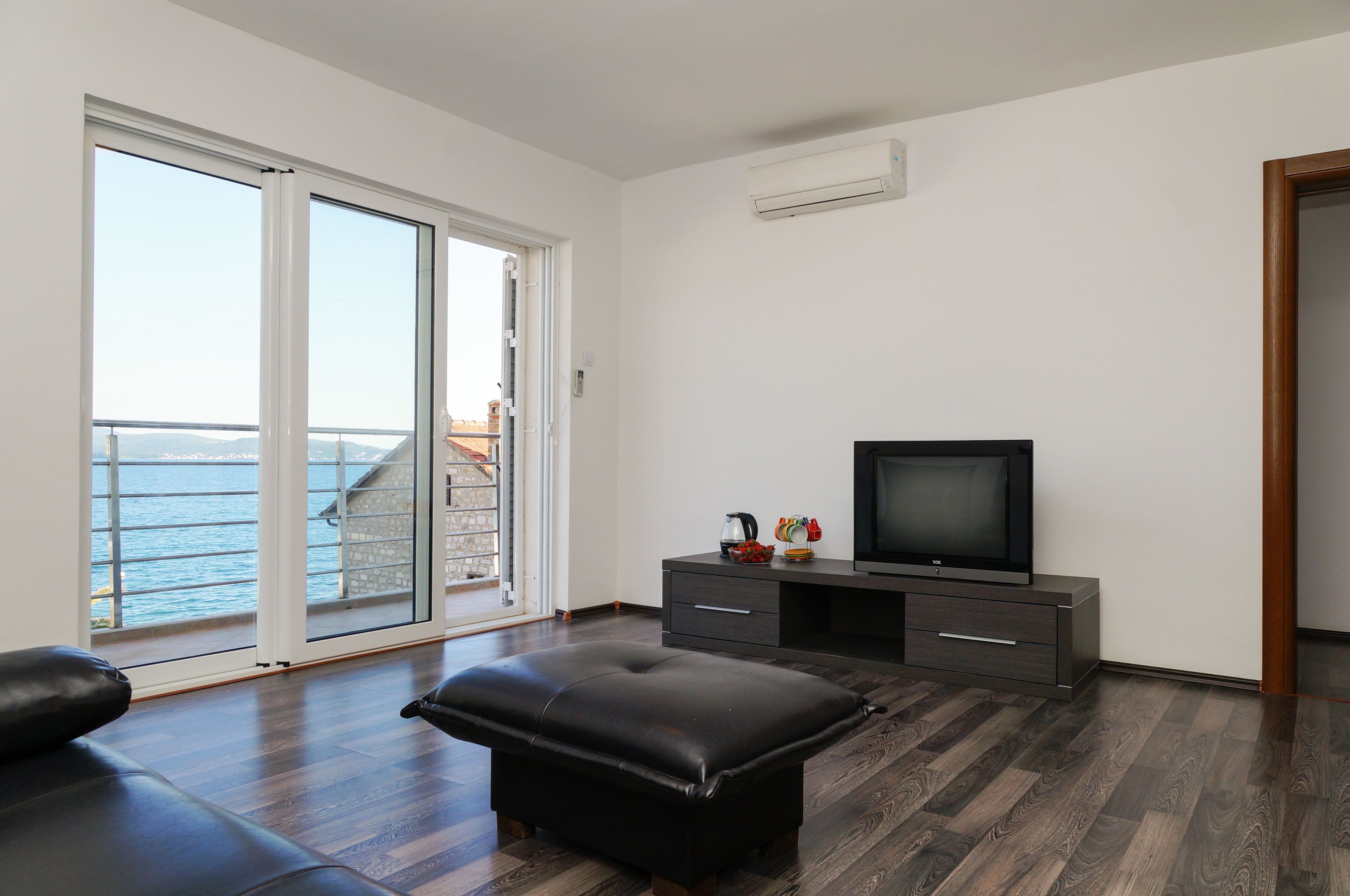 Lägenhet - havsutsikt | 1 sovrum, värdeförvaringsskåp på rummet, barnsängar och gratis wi-fi