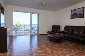 豪華公寓 | 1 間睡房、房內夾萬、嬰兒床 (收費)、免費 Wi-Fi