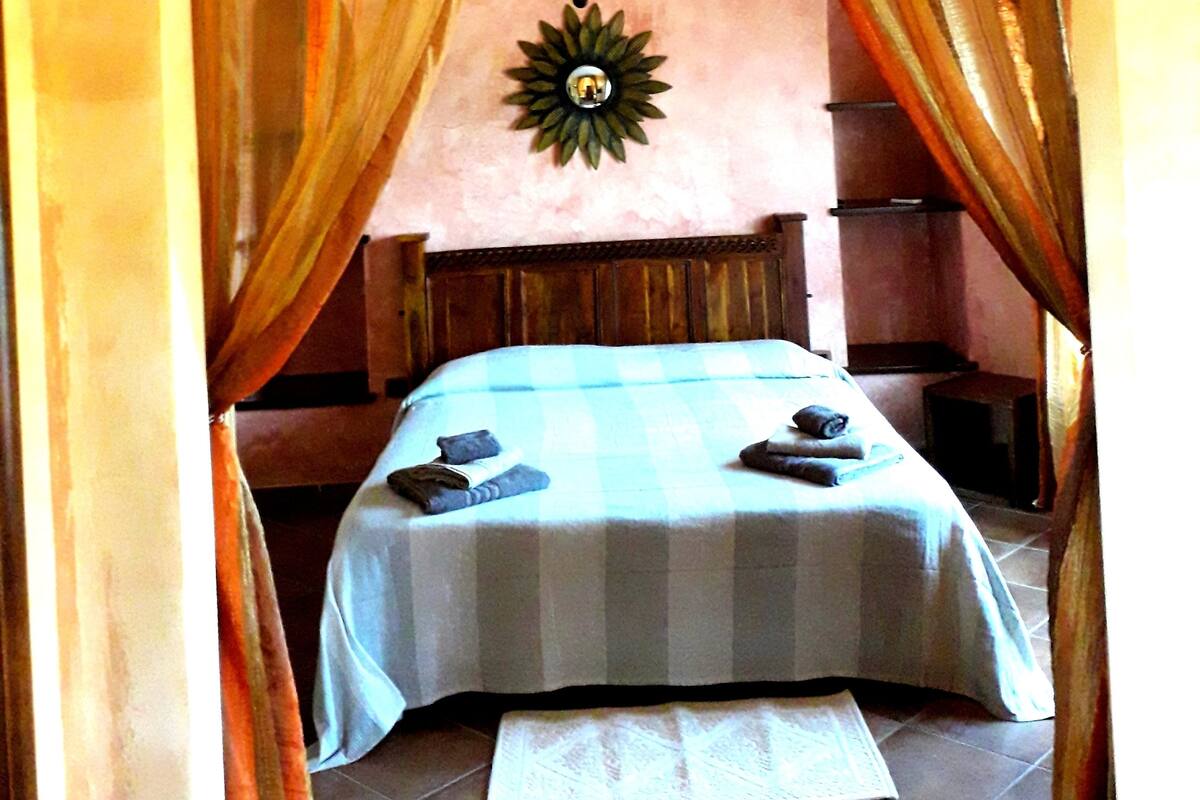 In-room safe, desk, cots/infant beds, free WiFi