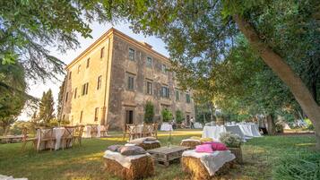 Area per ricevimenti all'aperto