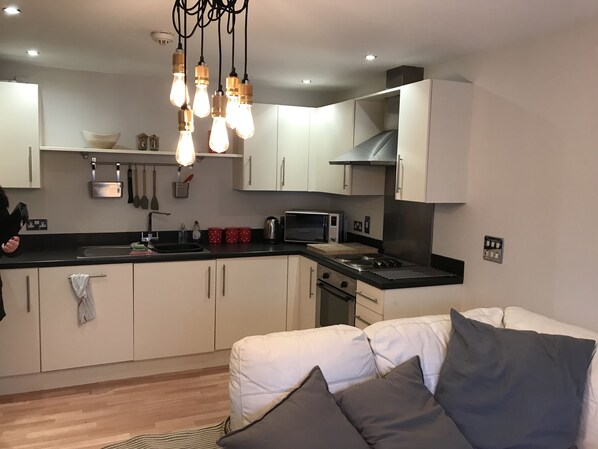 Apartment, 2 Bedrooms | Shared kitchen | Fridge, microwave, coffee/tea maker - Mermaid Bay (Cardiff)