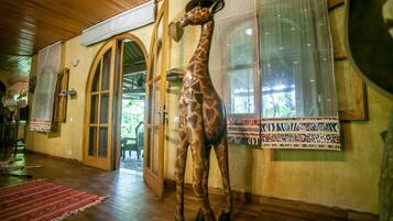 Traditional Villa | Select Comfort beds, minibar, individually decorated