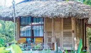 書桌、免費 Wi-Fi