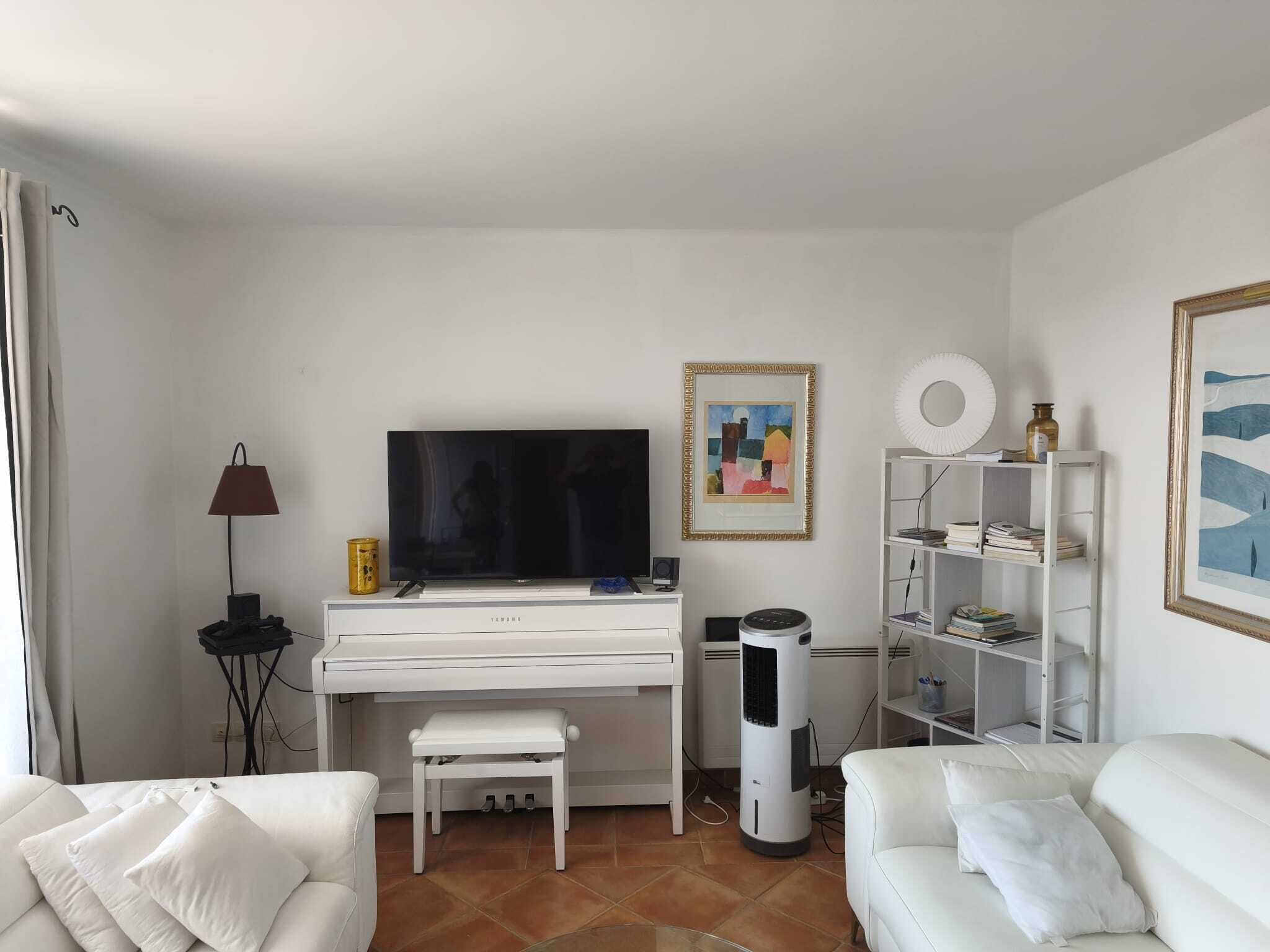 Appartement Premium Collection Confot 2 Pieces 2 Personnes Vue Golf, Climatise | Living area | Flat-screen TV