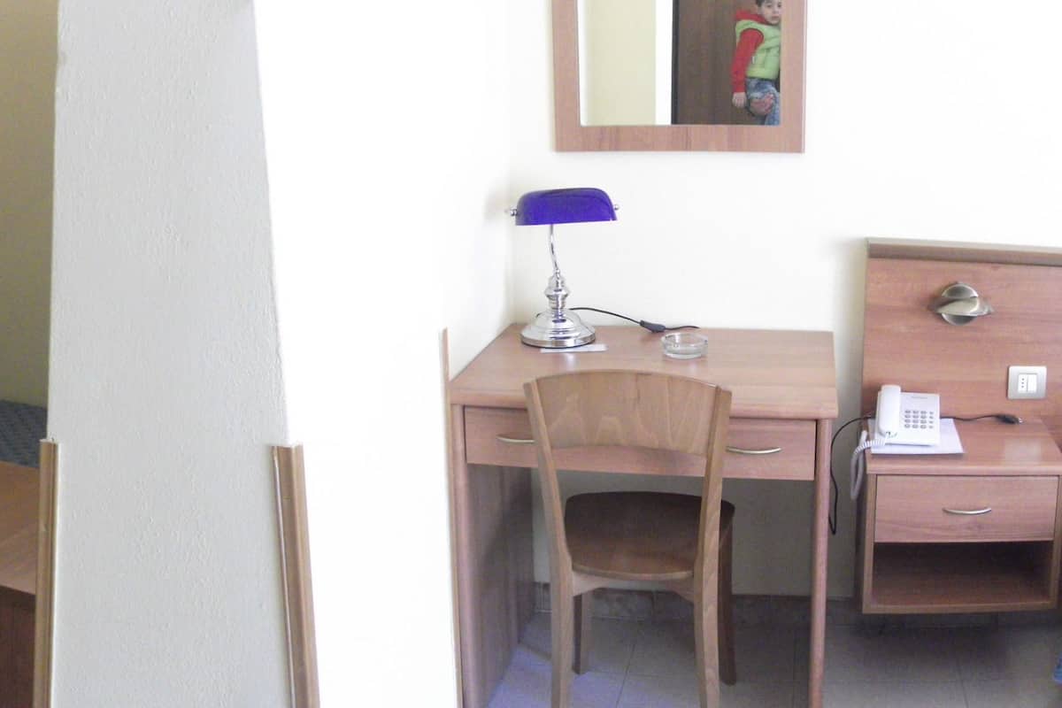 Triple Room | Premium bedding, in-room safe, desk, cribs/infant beds