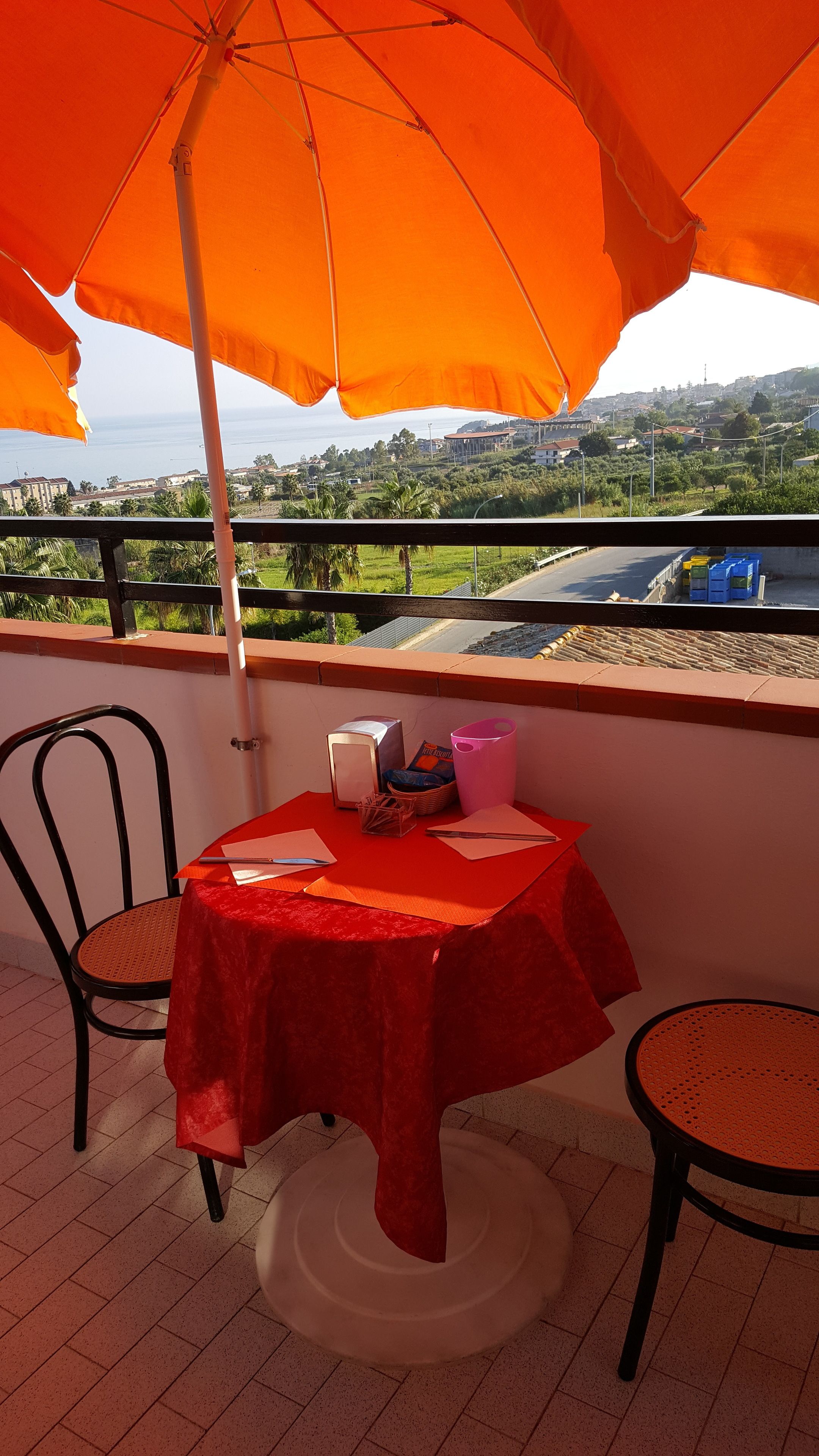 Colazione a buffet inclusa, servita tutte le mattine 