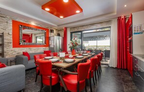 Dining - Beautiful home in Vantacici with sauna (Vantacici)