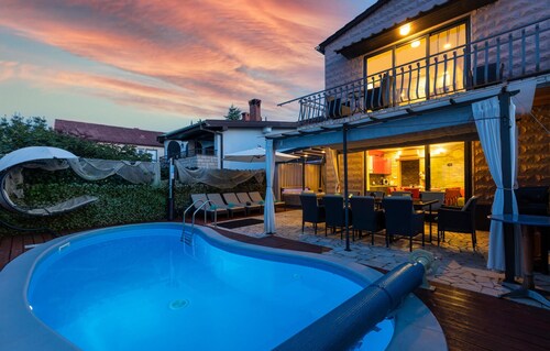 Nice home in Vantacici with WiFi